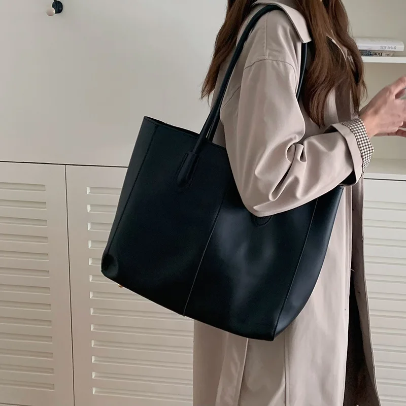 

Vintage Women's Tote Bag, New Korean Version, Large Capacity, Simple Commuting Bag,fashionable and Versatile,single Shoulder Bag