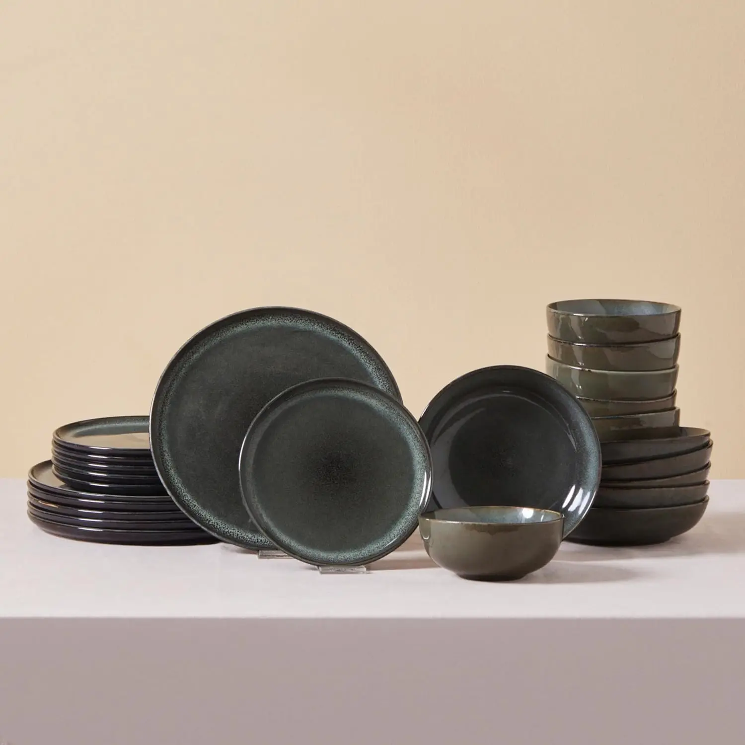 

Fein 24 Piece Reactive Glaze Dinner Set for 6 People, Modern Design with Unique Handcrafted Patterns, Durable Kitchen Plates and