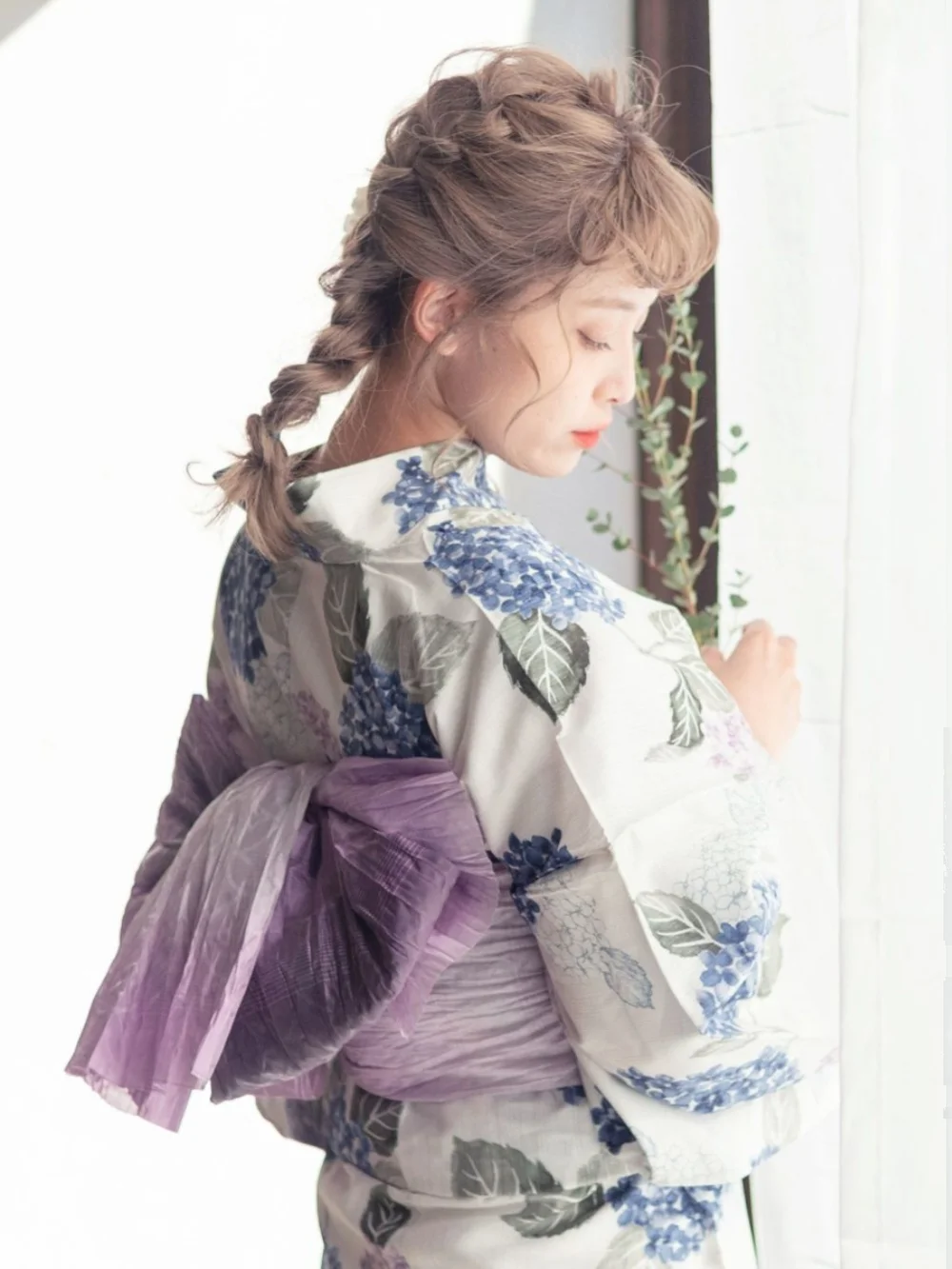 

Japanese Style Yukata Bathrobe Girl's Kimono Small Pattern Embroidered Ball Flower Breathable Linen like Fabric Women's Wear