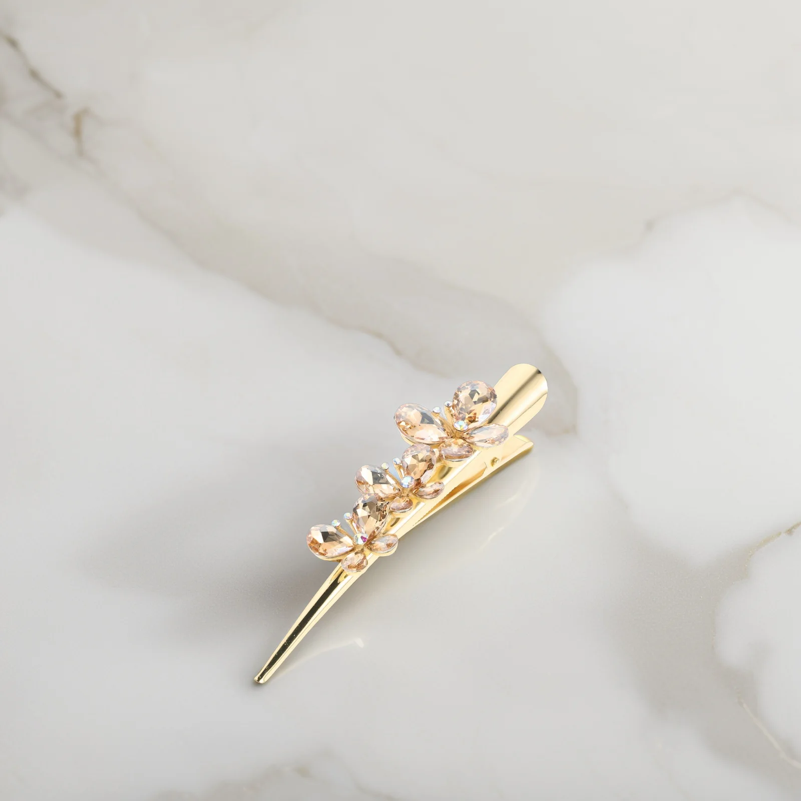 

Sparkly Rhinestone Barrette for Women Decorative Hairpin Crystal Butterfly Spring Clip Suitable for Parties Weddings Daily Life