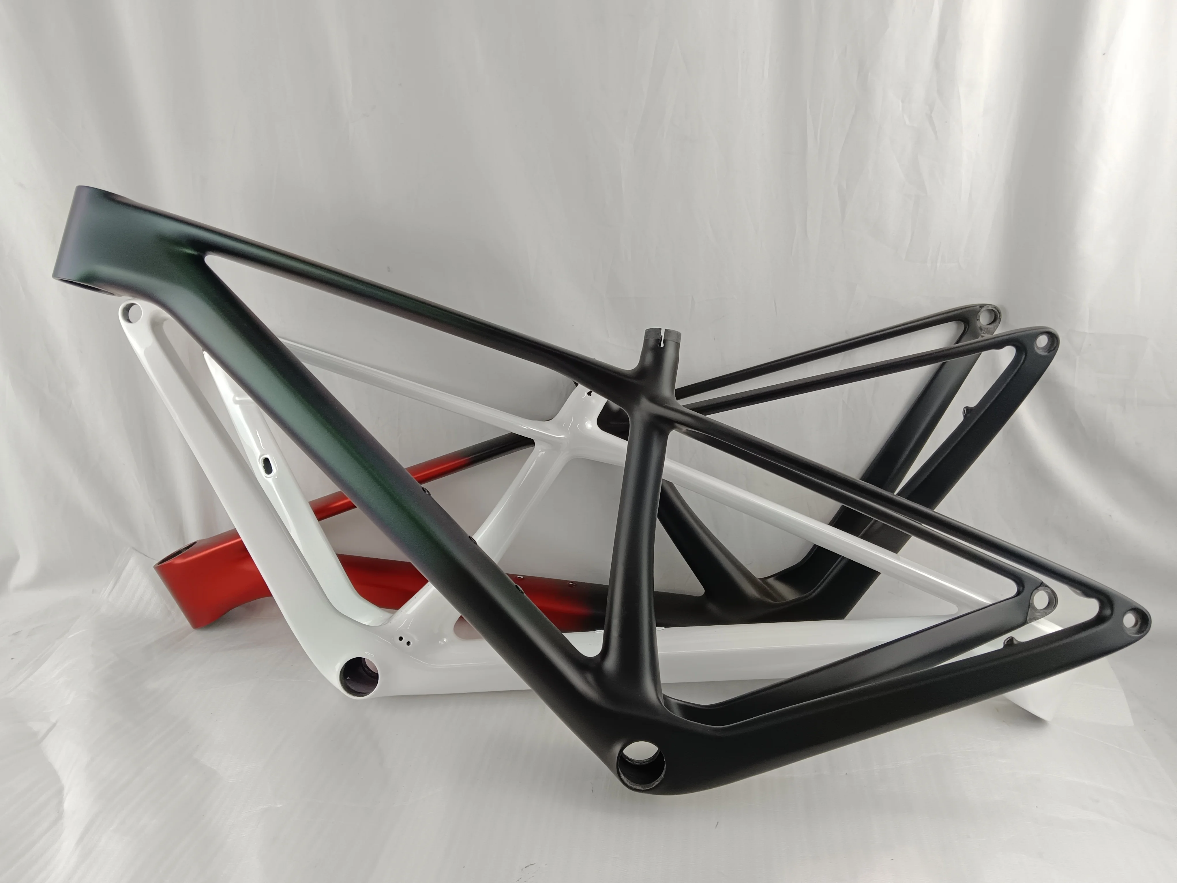 

FulT1000 Carbon MTB Bike Frame 29er Boost 148x12mm BB92 920g Hardtail Mountain Bike Carbon Frame UDH hanger Internal Rounting