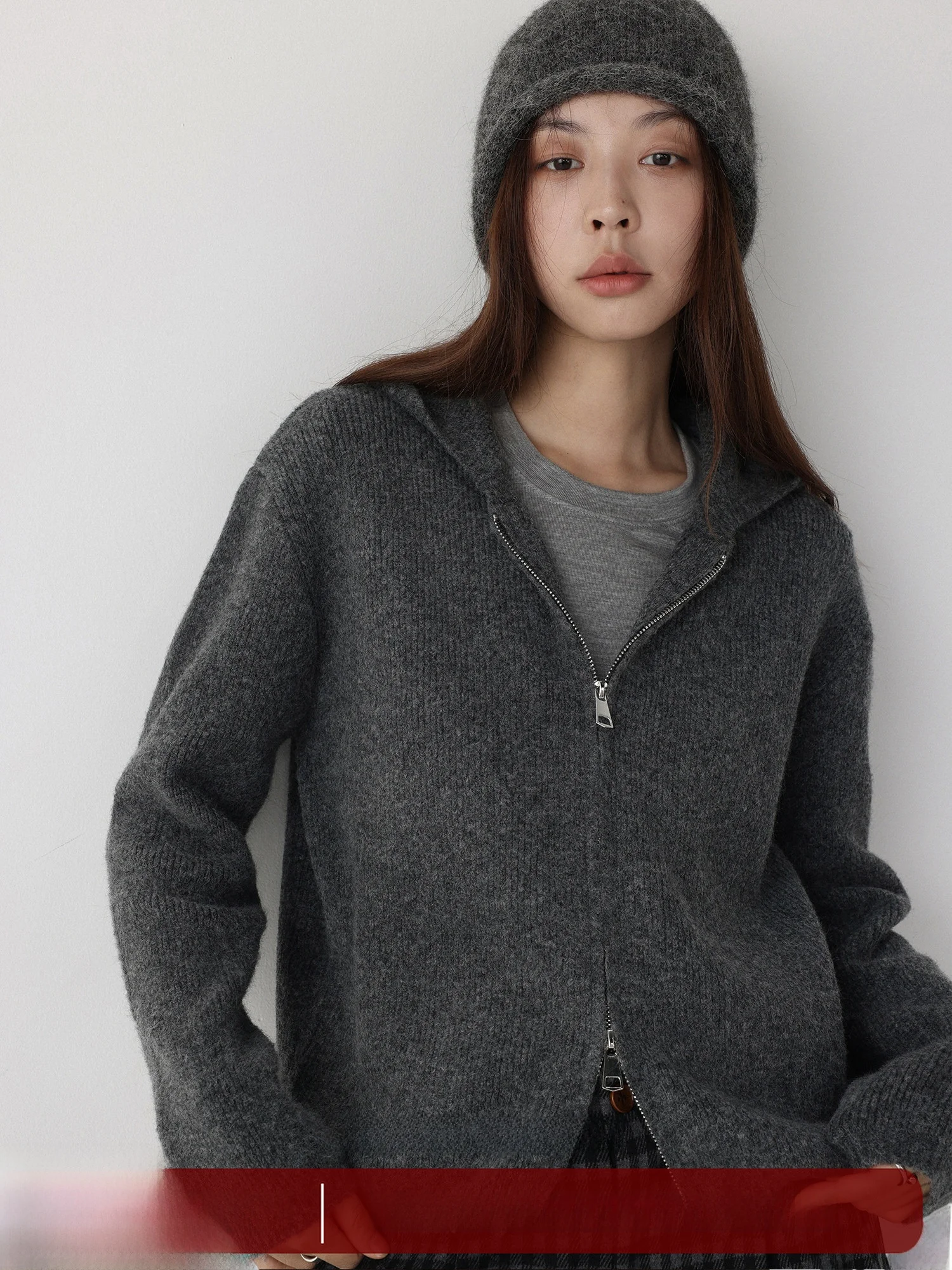 

Lowcalorie Knitted Long Sve Hoodie Double Zipper Door Rice Cake Fce Lightweight Luxury Sle Women's Casual Wear