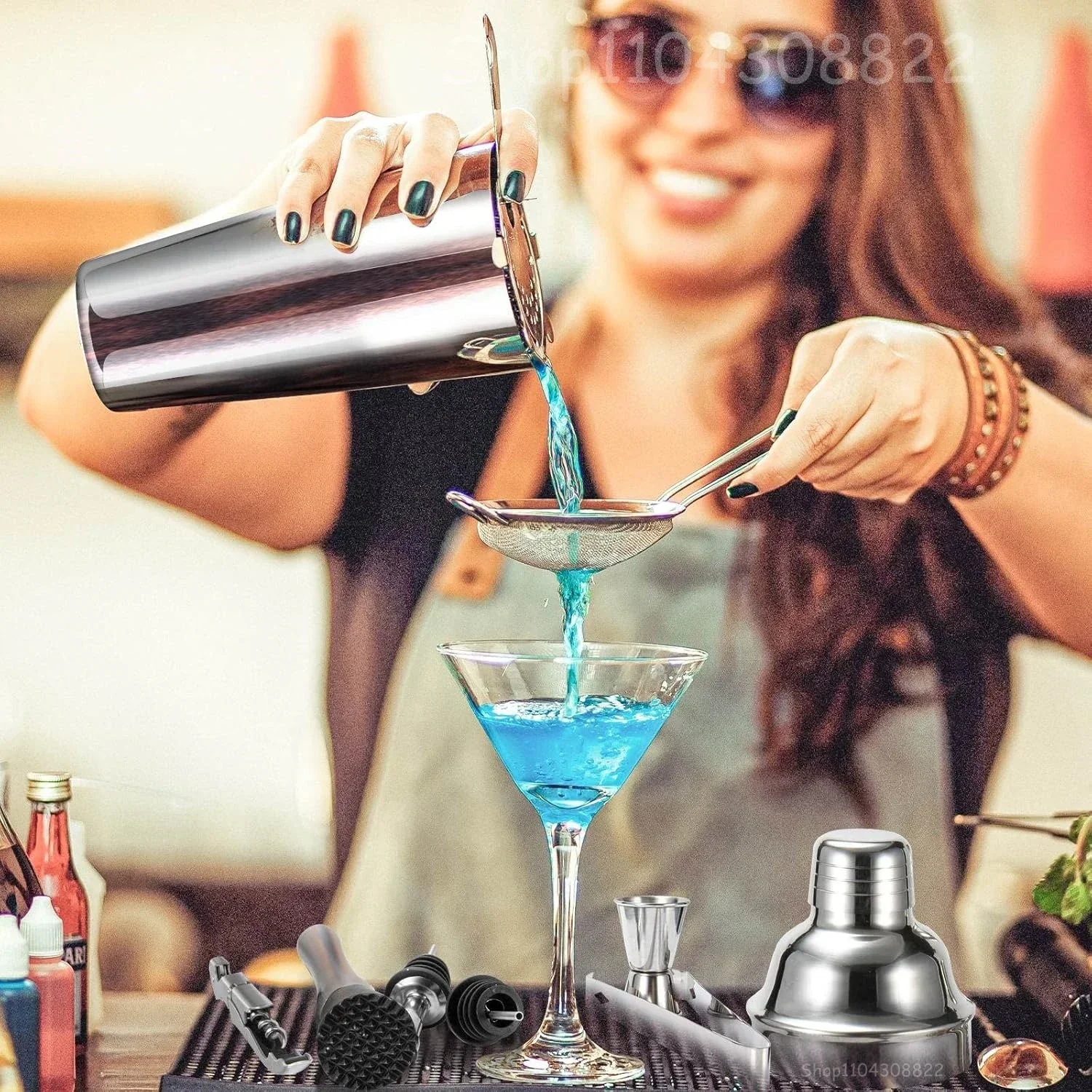 Stainless Cocktail Shaker Mixer Silver Bartender Kit with Shelf Wine Martini Boston Shaker for Bartender Drink Party Bar Tools