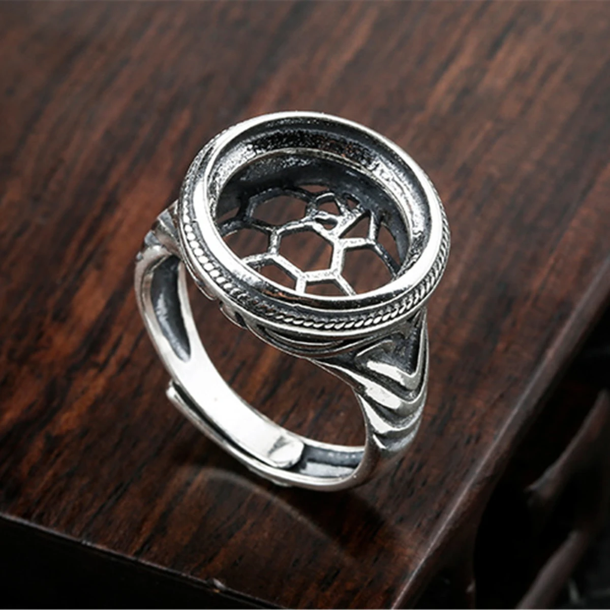 

Ring Blank (14x14mm Round Blank) Adjustable 925 Silver Ring Base Antique Style Ring Component R1302B