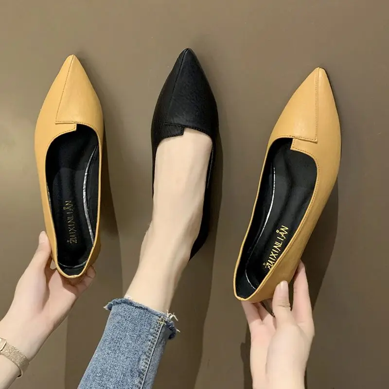 Yellow Low Heel Elegant Shoes for Women 2024 Normal Leather Casual Black Pointed Toe Ladies Summer Footwear Moccasins Stylish H