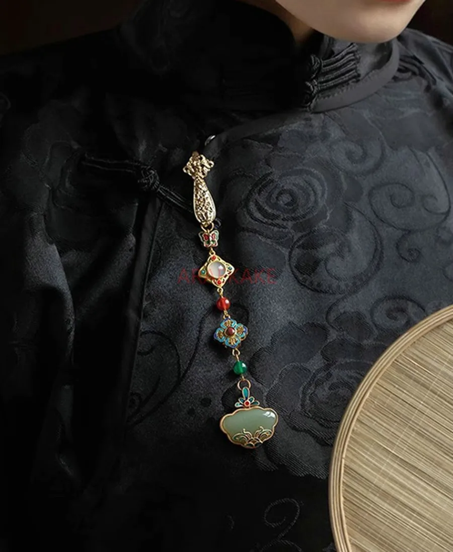 الرجعية الصينية ضغط الرياح التلبيب شيونغسام قطري التلبيب قلادة شرابة قصر نمط بروش قلادة #1