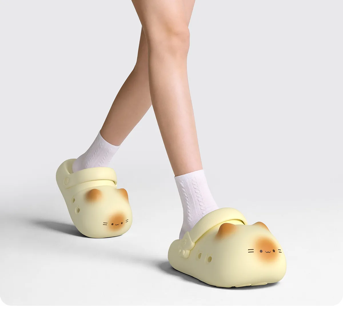 Nuevas Pantuflas de Gato para Mujer, Mules de Verano Ligeras, Sandalias de Interior Antideslizantes e Inodoras, Pantufla