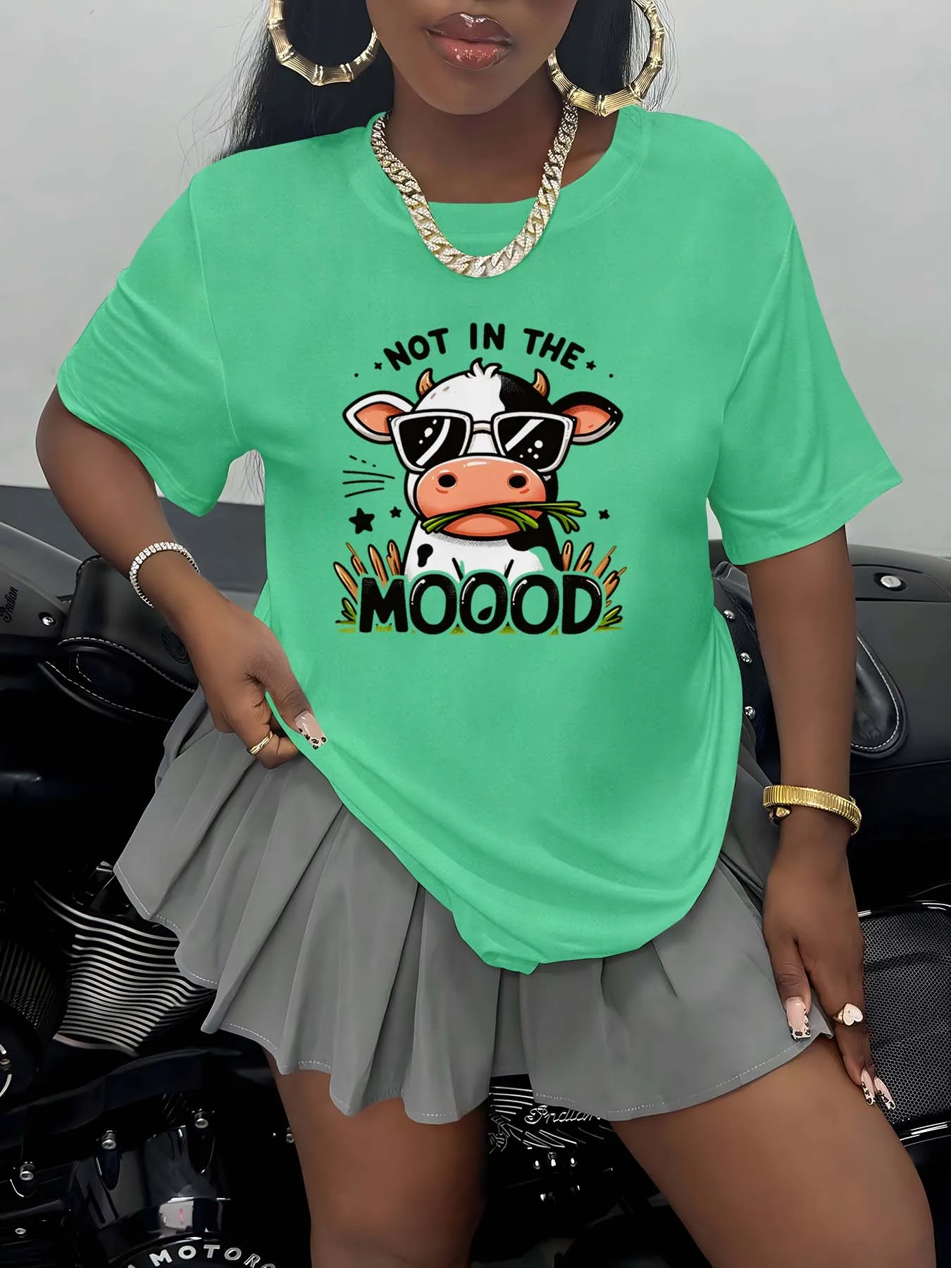 

Одежда больших размеров Cool Cow Vibe, модные наряды с забавным графическим дизайном для модных душ, игривая элегантность