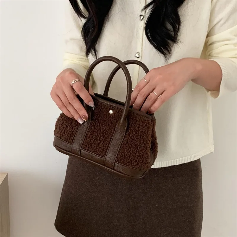 Korean Style Faux Fur Small Handbag Plush Splicing PU Simple Niche Crossbody Garden Bag Retro Commuting Tote Bag for Women