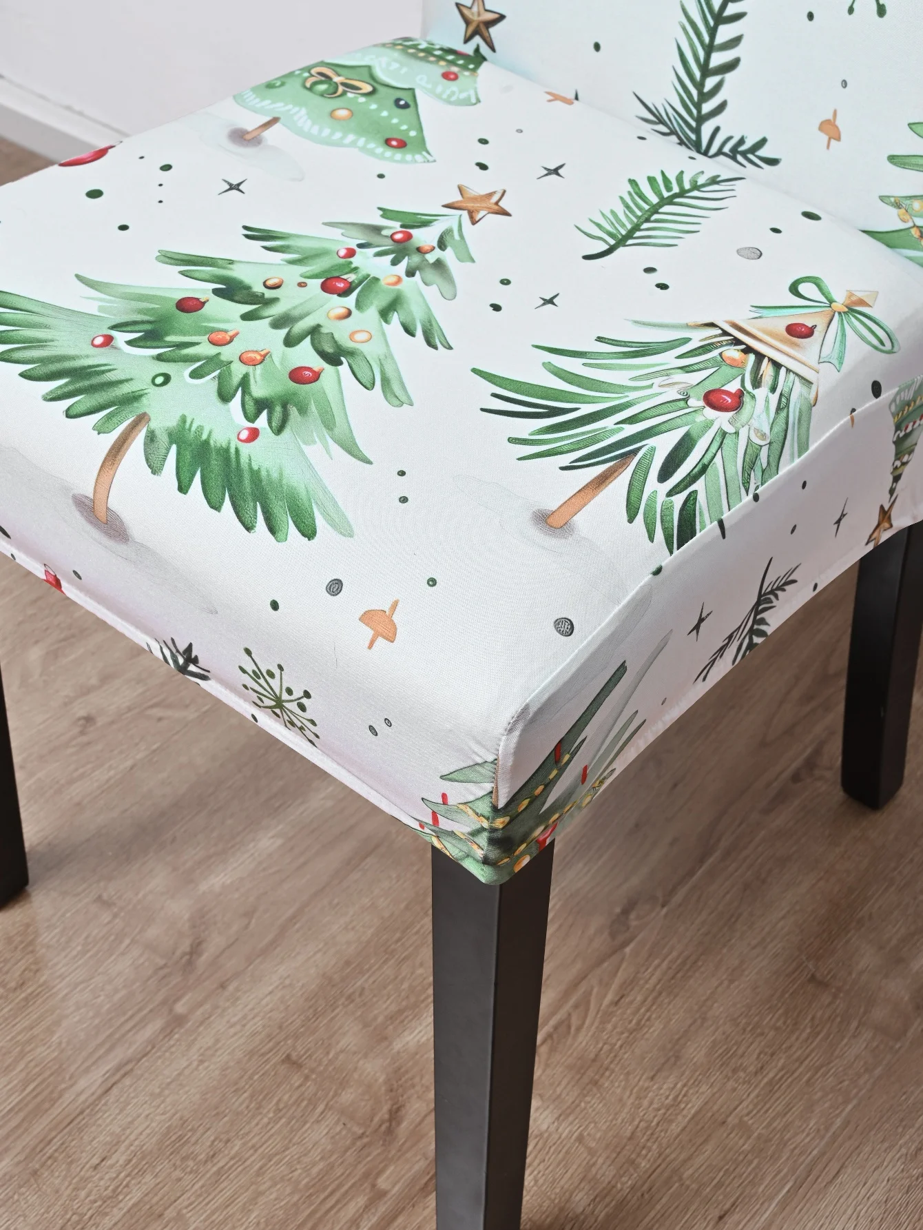 1pc Christmas Chair Cover with Christmas Tree Pattern, Suitable for Family Dinners and Parties, To Create A Festive Atmosphere