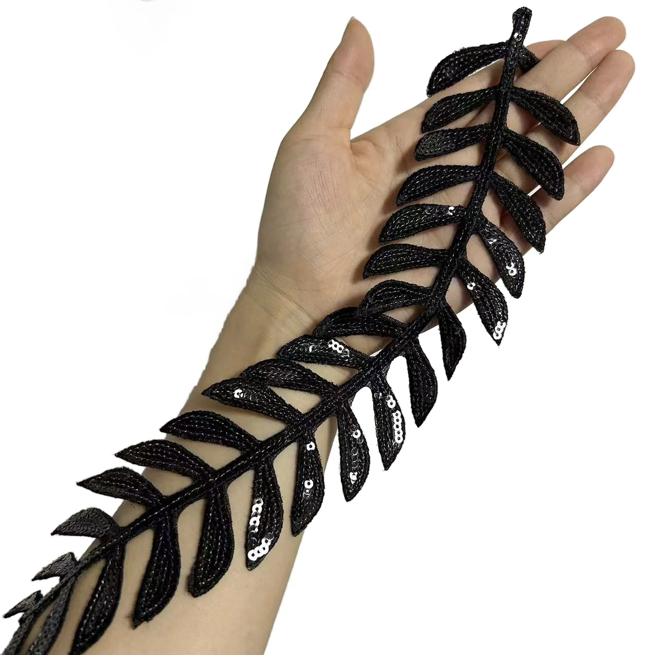 Ein Stück 31 cm langes schwarzes Pailletten-Blatt-Patch, modische Kleidung, Taschen, Dekor, DIY, kreatives Bekleidungszubehör