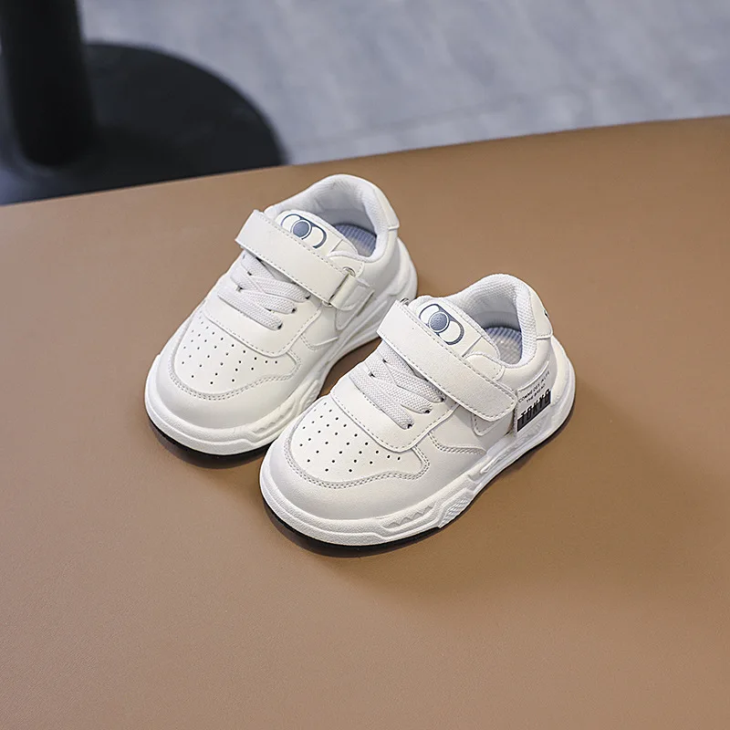 Baskets Blanches Respirantes pour Enfant Garçon et Fille, Chaussures de Marche Décontractées, Design à la Mode, Nouvelle Collection 2024