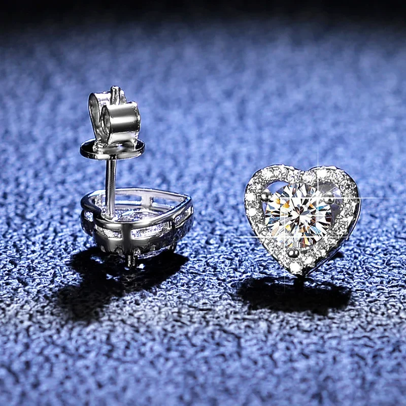 18K gold moissanite earrings PT950 platinum fashionable small fragrance heart-shaped love earrings accessories jewelry