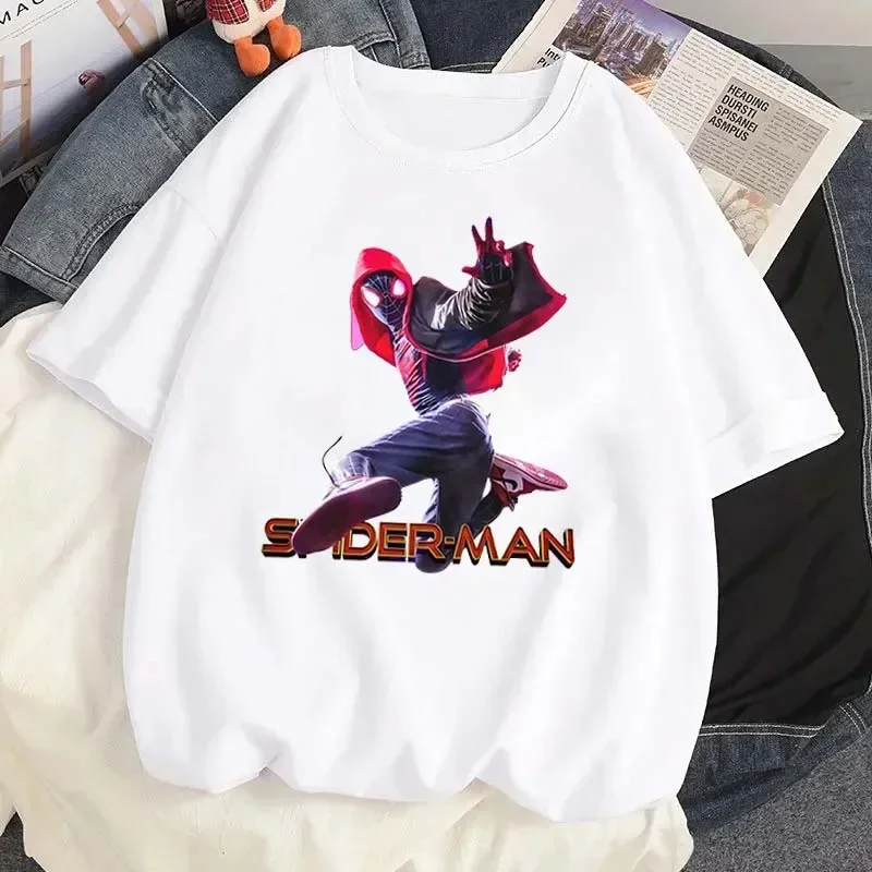 การ์ตูนดิสนีย์ Marvel พิมพ์เสื้อยืด Cool Spiderman กราฟิกเสื้อยืดแฟชั่นผู้หญิงสบายๆ O-คอเสื้อยืด Streetwear Tees Tops