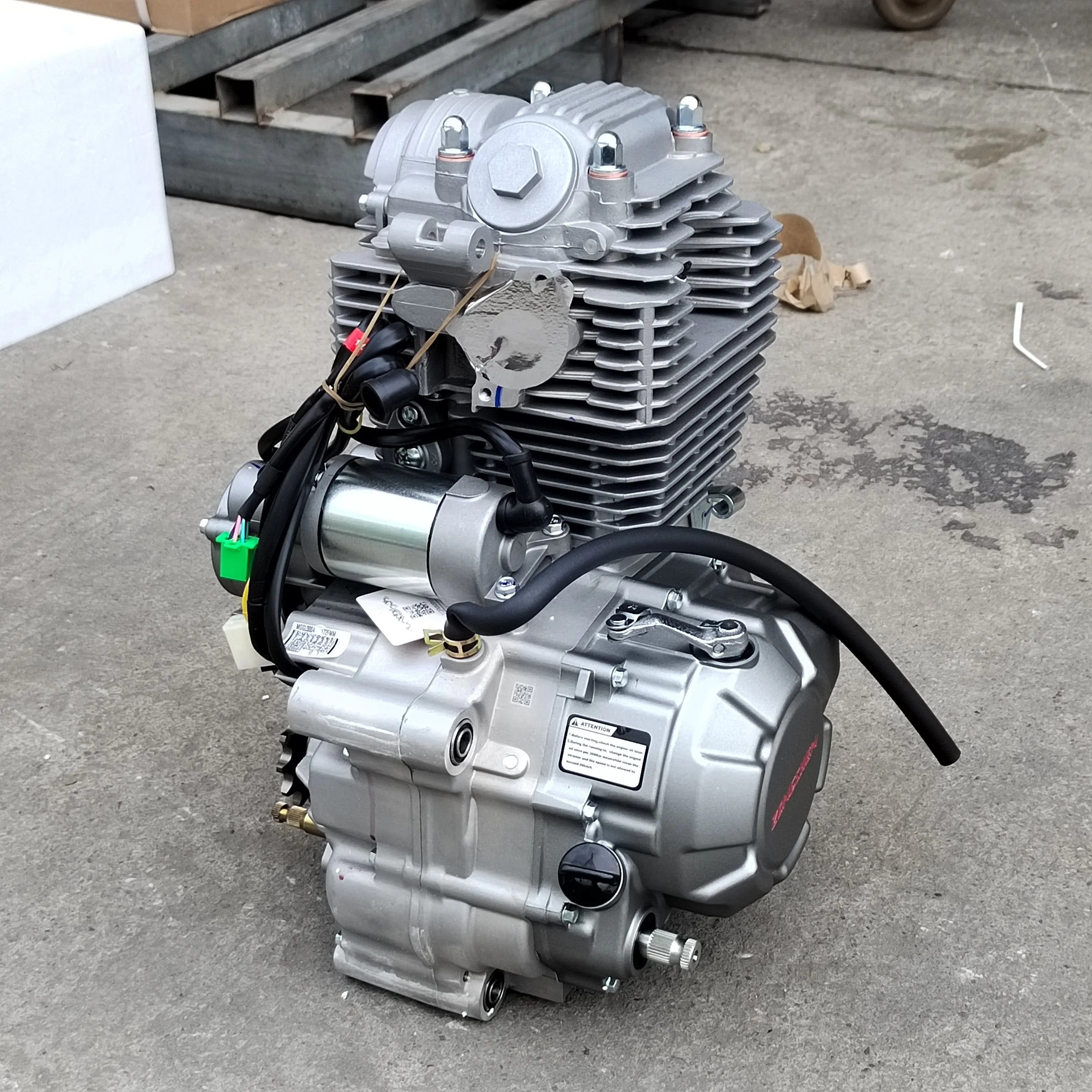 قطع غيار الدراجات النارية بالجملة الصين Zongshen Zs172fmm 250cc محرك CB250F #6