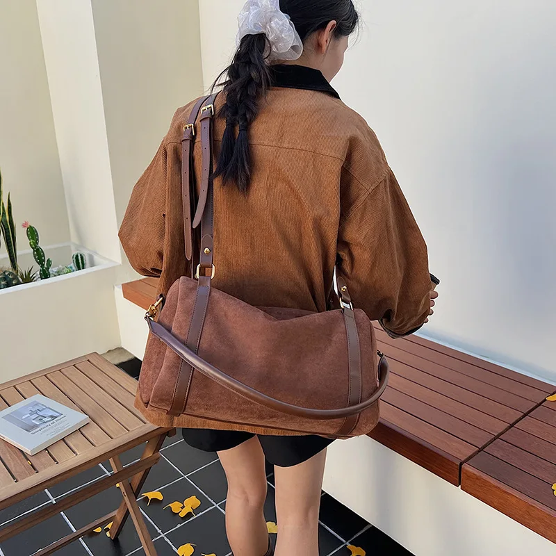

2025 New Matte Puffy Shoulder Bag for Women, Very Spacious Cloud Crossbody Purse, Soft Textured Hobo Bag, Roomy & Chic