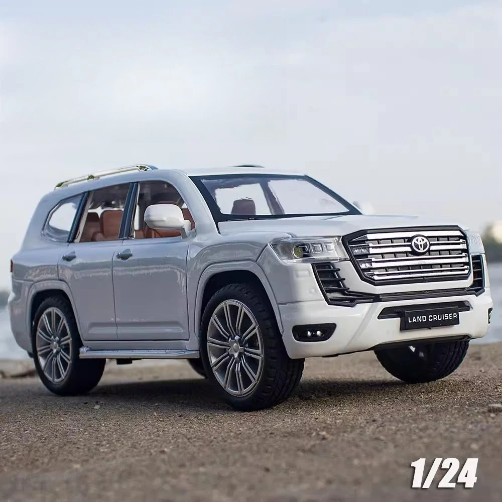 

1:24 LAND CRUISER LC300 Prado SUV, литая под давлением металлическая имитация сплава, модель автомобиля, звуковой свет, коллекция, детские игрушки, подарки