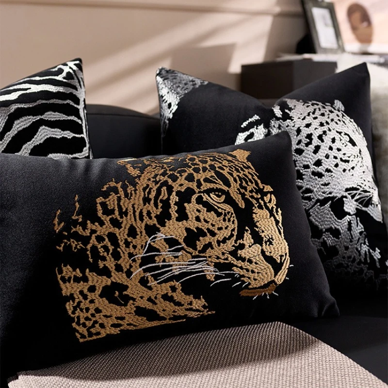 High-end Italian luxury black velvet cheetah embroidery cushion cover, hotel living room sofa decor, zebra print pillowcase