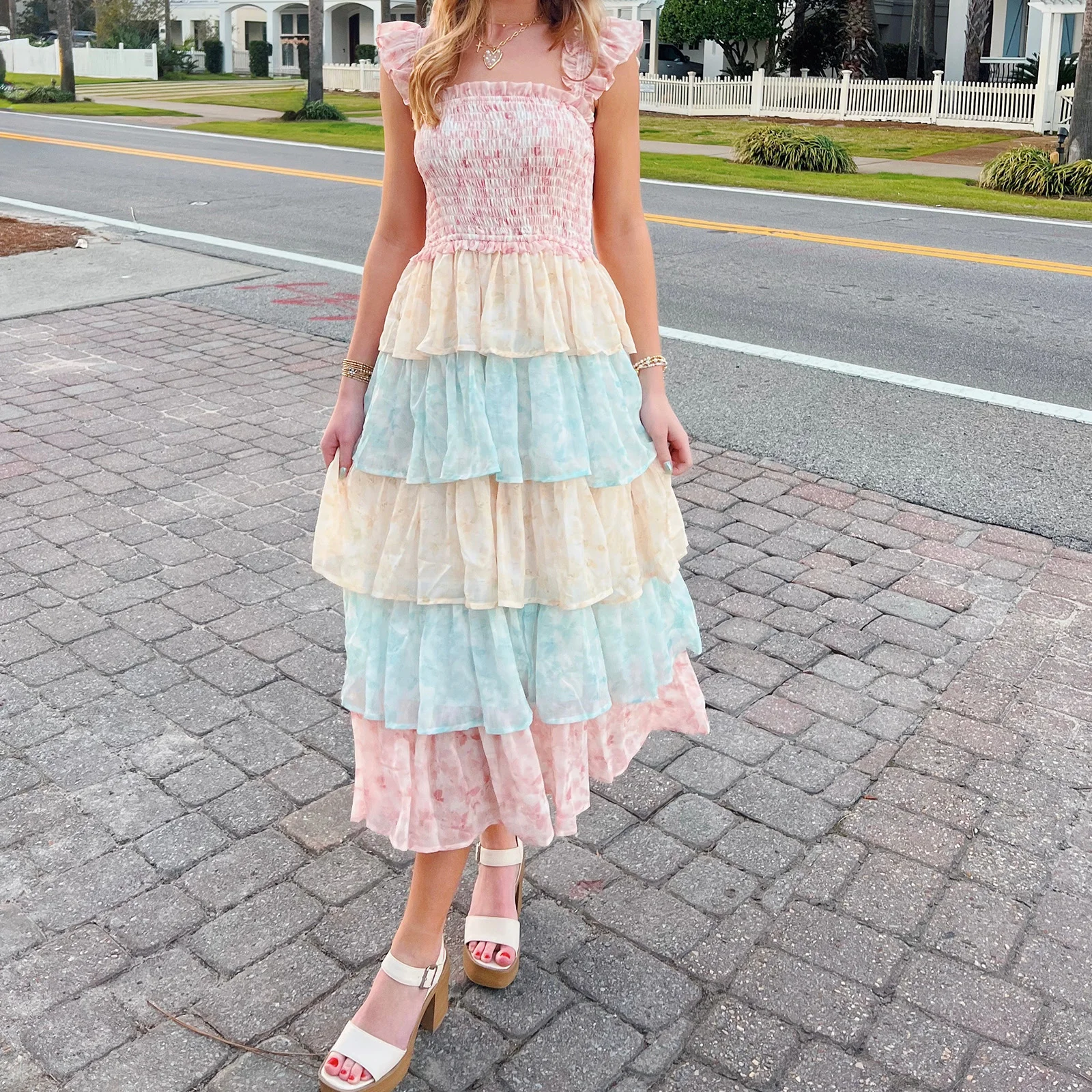 Combhasaki mujeres verano estampado Floral volantes manga mosca ahumado cuello cuadrado largo una línea en capas pastel escalonado vestido sin mangas de gasa