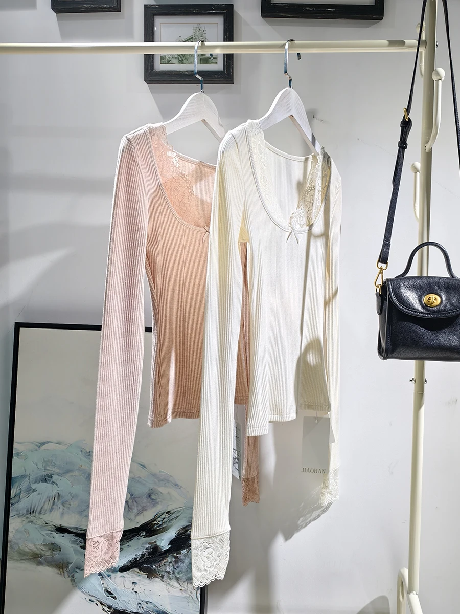 

Женский облегающий трикотажный топ с V-образным вырезом и кружевной отделкой, модный, весна 2025, уникальный, красивый, маленький размер