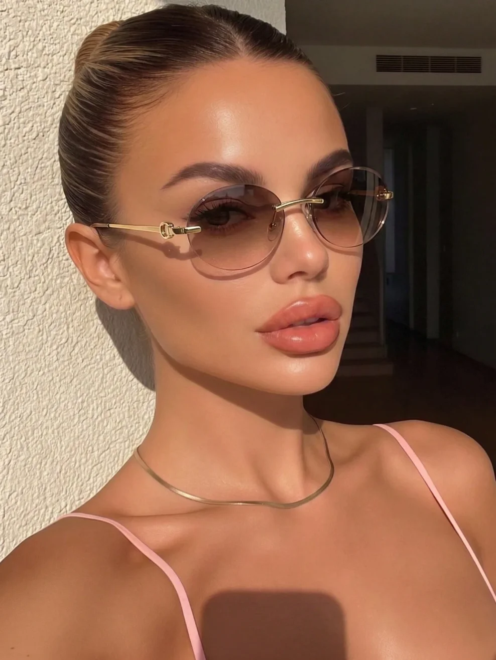 1 Pair of Women's Frameless Beveled Metal Oval Fashion Bohemian Casual Outdoor Decorative Glasses, Y2K Street Style Personalized Hot Girl Decorative Glasses, Suitable for Street Photography, Beach, Seaside, Travel, Fas
