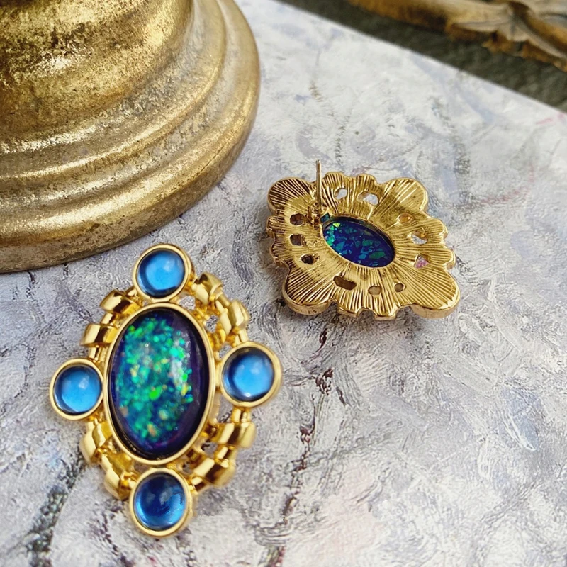 HUANZHI Fashion Charm Resin Rhinestone Blue Metal Dangle Earrings for Women Party Vintage Pendant Jewelry Accessories New