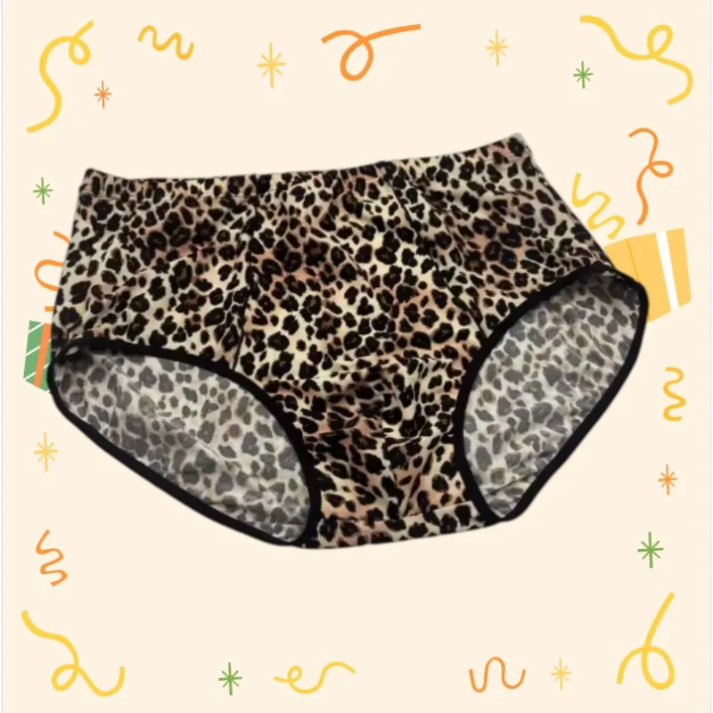 Men's Leopard Print Briefs Ultra-Thin Ice Silk Mid High Waist Sexy Underwear Close Fitting Daily Wear Triangle Panties