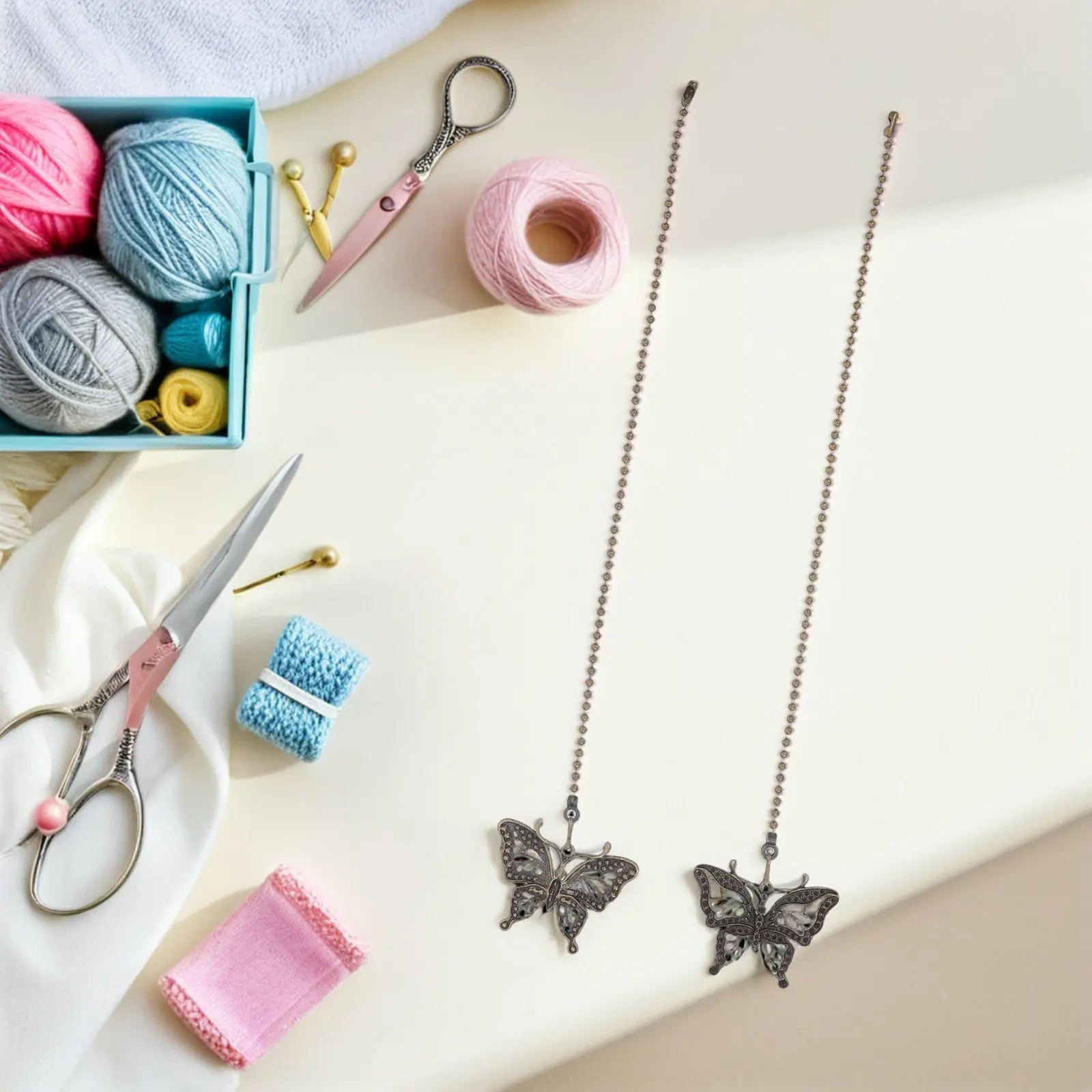 2Pcs Hollow Butterfly Pendant Pull Chain Extender for Ceiling Fan Lamp Light Fixture Retro Decorative Chain Extension Vintage