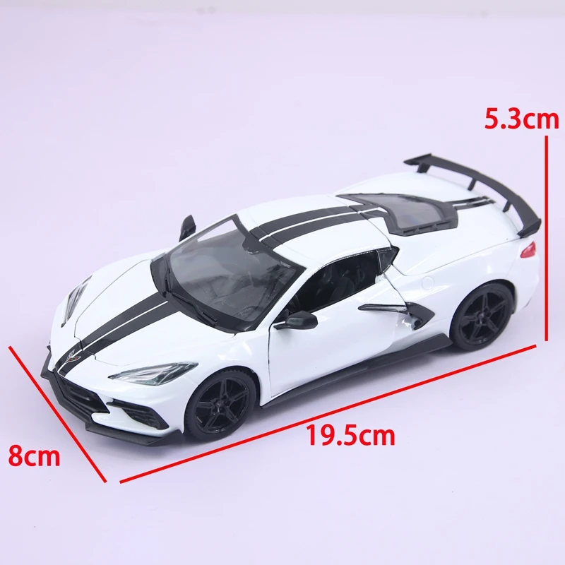 

Maisto 1:24 Chevrolet Corvette Stingray Coupe C8 Alloy Car Model Ornament Static Ornament rich details, fine workmanship
