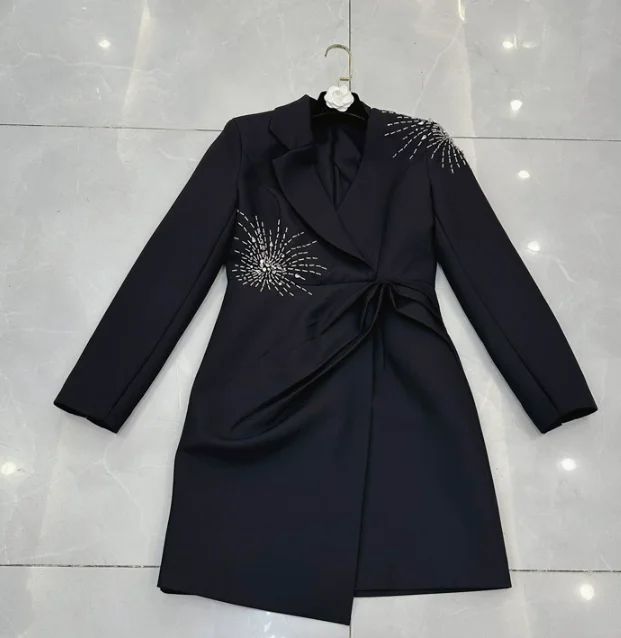Weißes Heavy Industry Bead Suit Dress Damen Herbst und Winter Advanced Sense Foreign Light Luxury Elegante Pendlerkleider