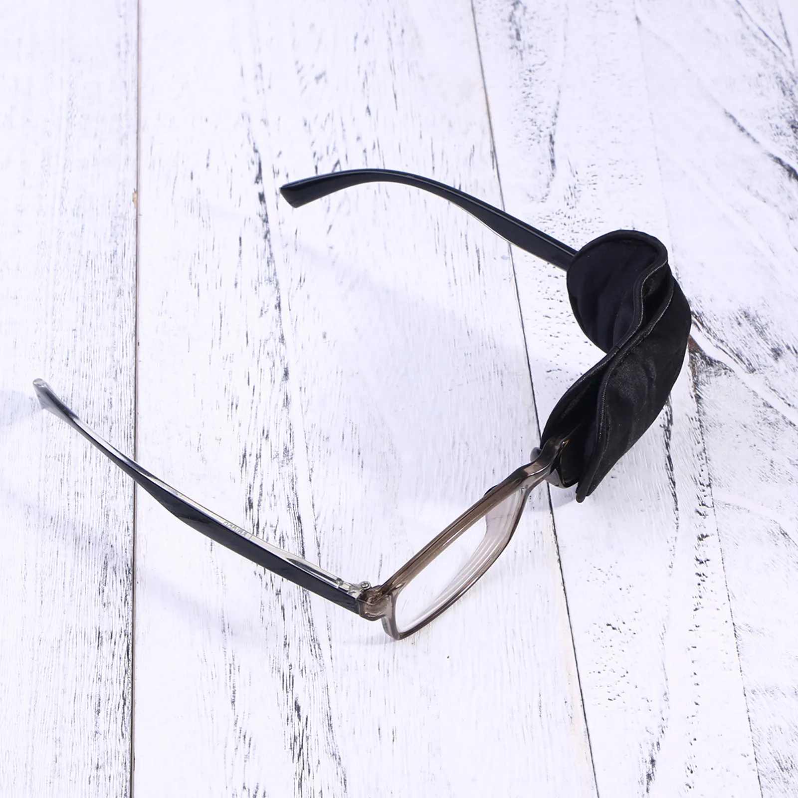 

Kids Silk Eye Patch Black Premium Lazy Eye Glasses Shield for Amblyopia Strabismus Treatment Comfortable Glasses Protector