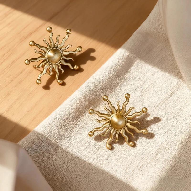 Brass Sun Shaped Knob European Style Light Luxury Art Cabinet Handle Creative Drawer Knob Personalized Shoe Cabinet Knob
