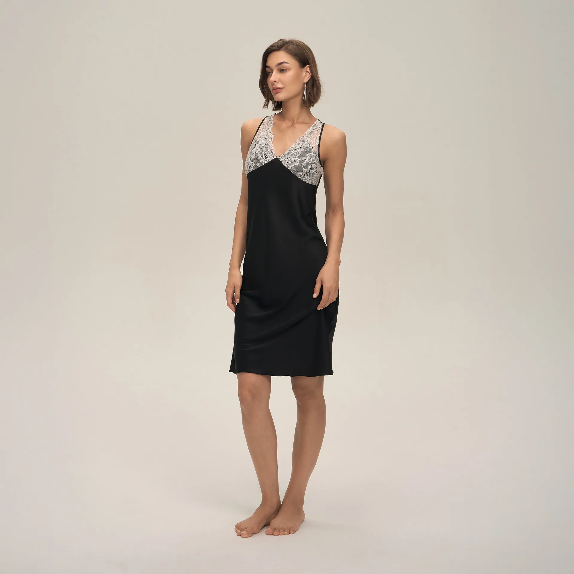 

Female Suspender Nightgown Sleepwear Sexy Backless Knee-Length Nightdress Silky Satin Homewear Loungewear