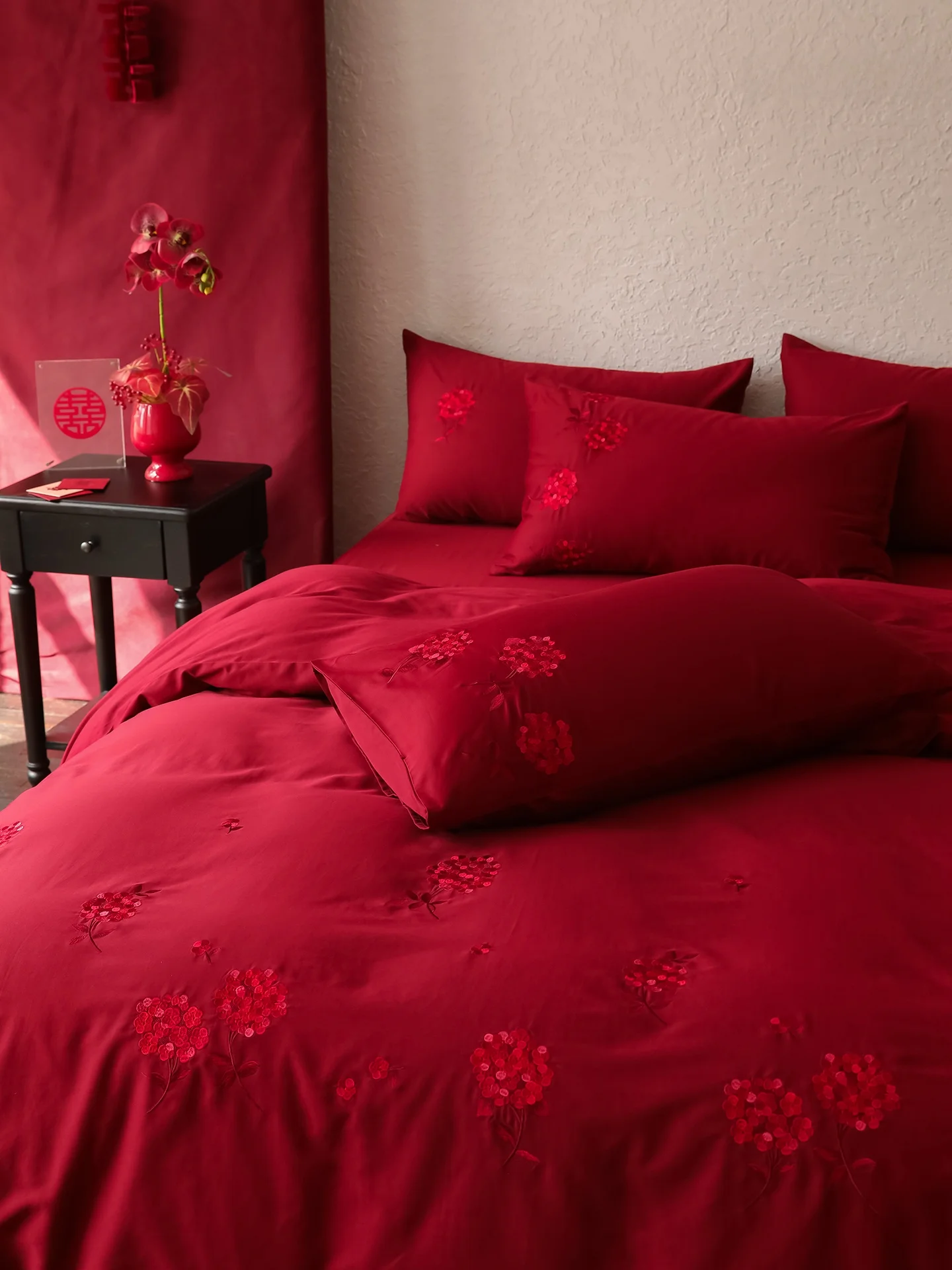 

Chinese Wedding High Density Pure Cotton Washed Cotton Four Piece Set Red Embroidered All Cotton Marriage Bedding Accessories