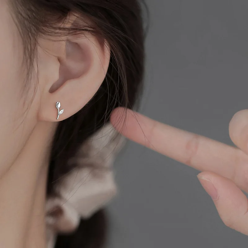 925 Sterling Silver 18K Gold-Plated Mini Floral Zircon Stud Earrings – Stylish Accessory for Parties and Weddings