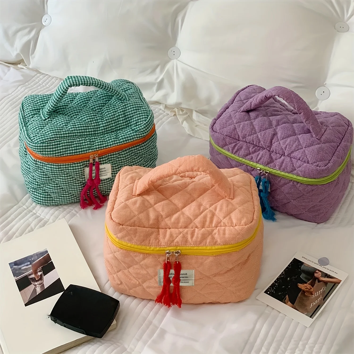 Makeup Bag Classic Plaid Retro Harajuku Style Portable Large Capacity Compartment Toiletry Cosmetic Cute Bag Pattern Storage Bag
