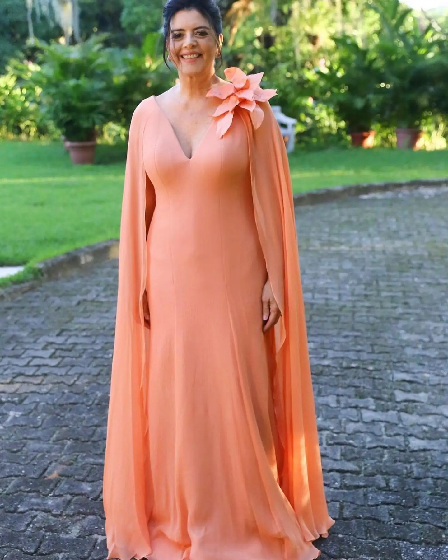 

Customized Temperament Chiffon Watteau Train Evening Dresses Elegant Flowers Pleats Pleats Vestido De Festa Vestido De Noche