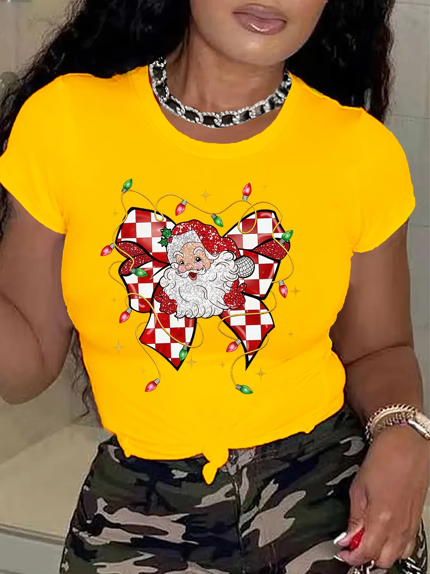Women's Christmas Short Sleeved Shirt with Red Checkered Bow Santa Claus Print Round Neck Holiday Gift Fashionable Women's Shirt