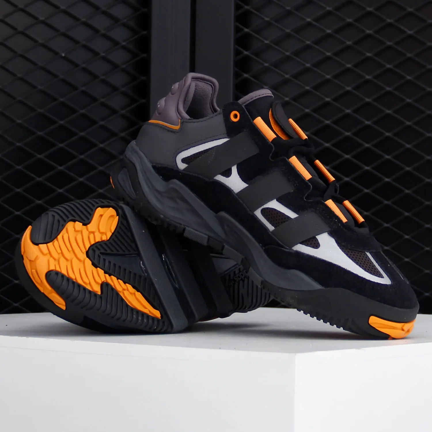 

Adidas Originals NITEBALL Unisex Classic Casual Sneakers FW2478