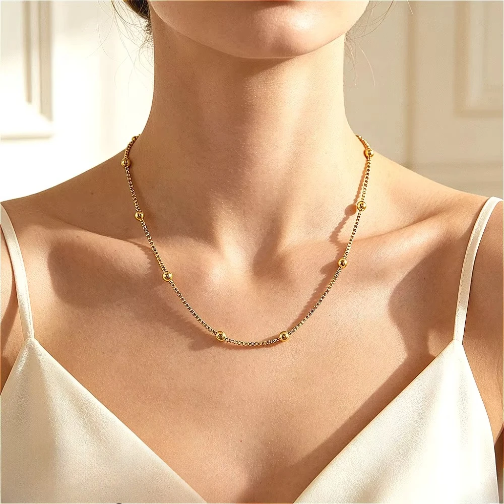 Luxurious 24K gold-plated necklace, a women's design jewelry that is durable and resistant to fading.