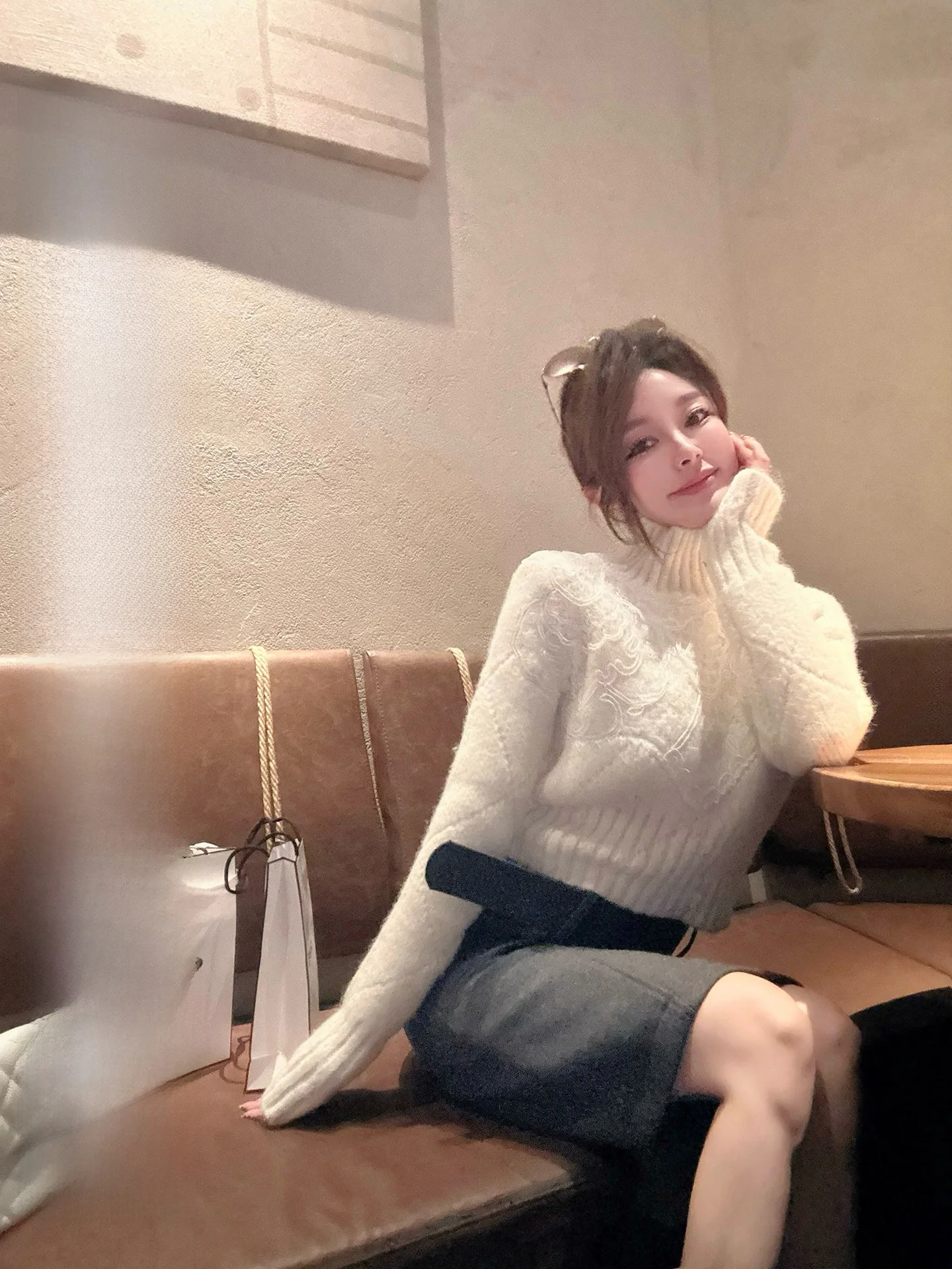 

CCZEE Lace King ort High Collar Sweater Long Sve Knitted Winter Design Women's Faion Premium Quali Online Exclusive