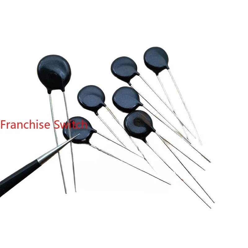 

100PCS Original Imported, Varistor ZNR V9471U Universal V10471U 470V 10D471