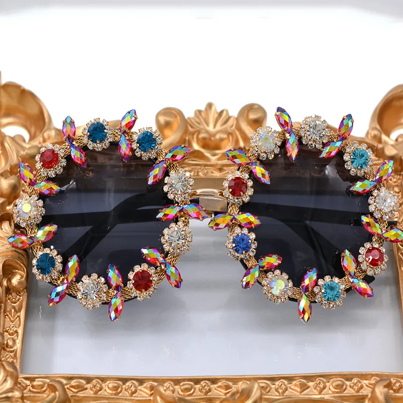 

New Fashion Unisex Party Classic Oversized Round Vintage Ladies Personalized Decoration Rhinestone Sunglasses Resort Eyewears