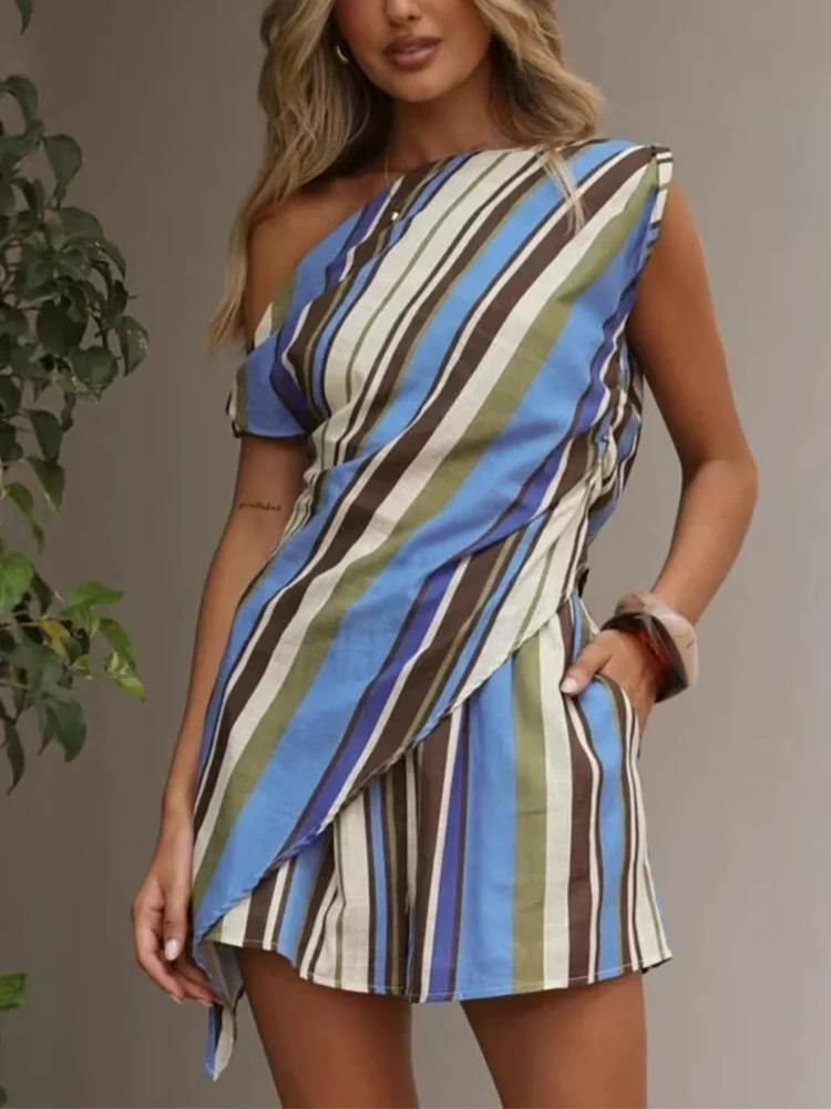 

Модный пляжный комплект с принтом: свободный топ без рукавов с диагональным воротником и шорты для отпуска, летний наряд для женщин