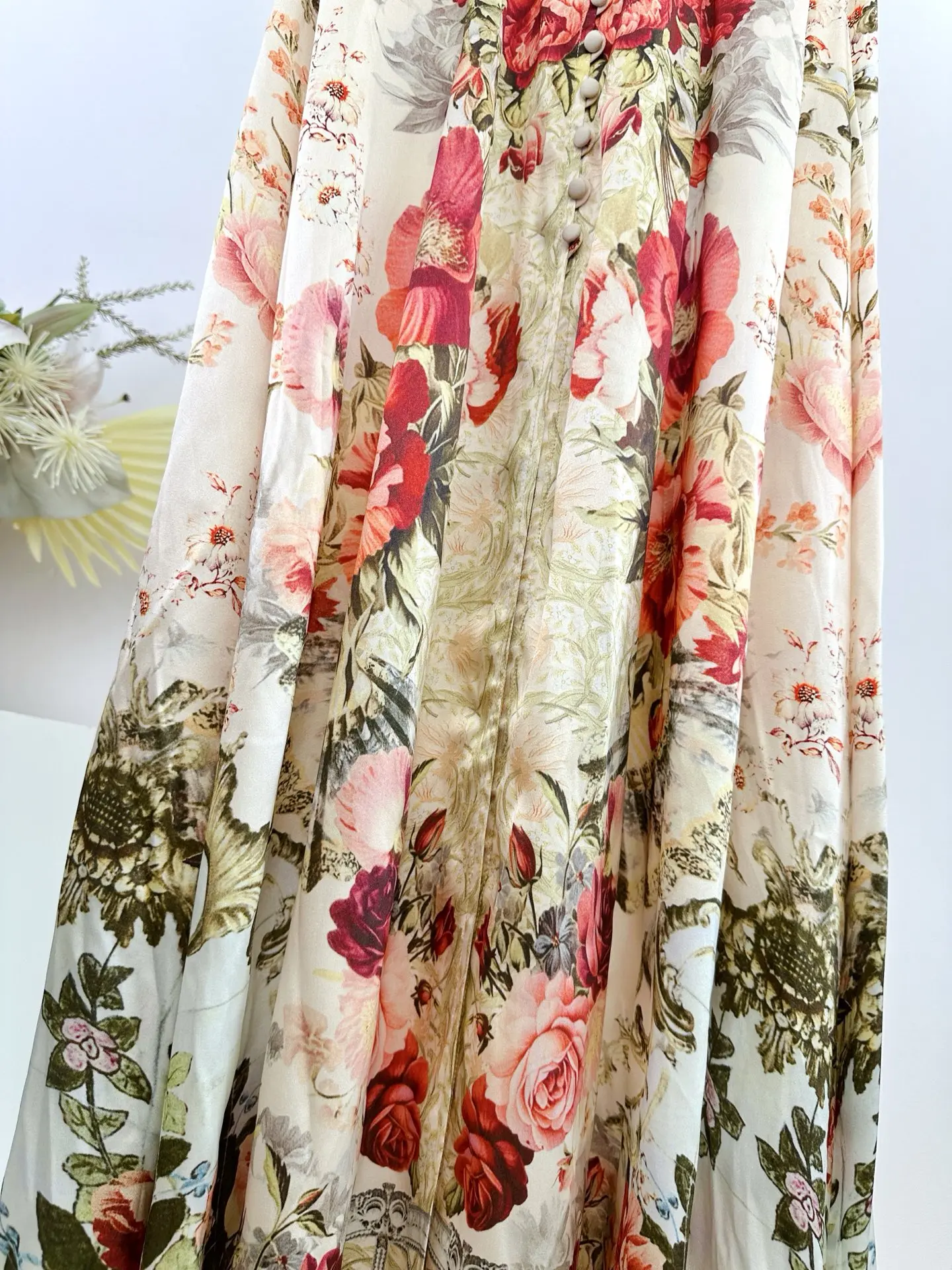 Robe longue en soie pour femmes, 100%, imprimé floral, col en v, simple boutonnage, sans manches, taille haute, Slim, vacances