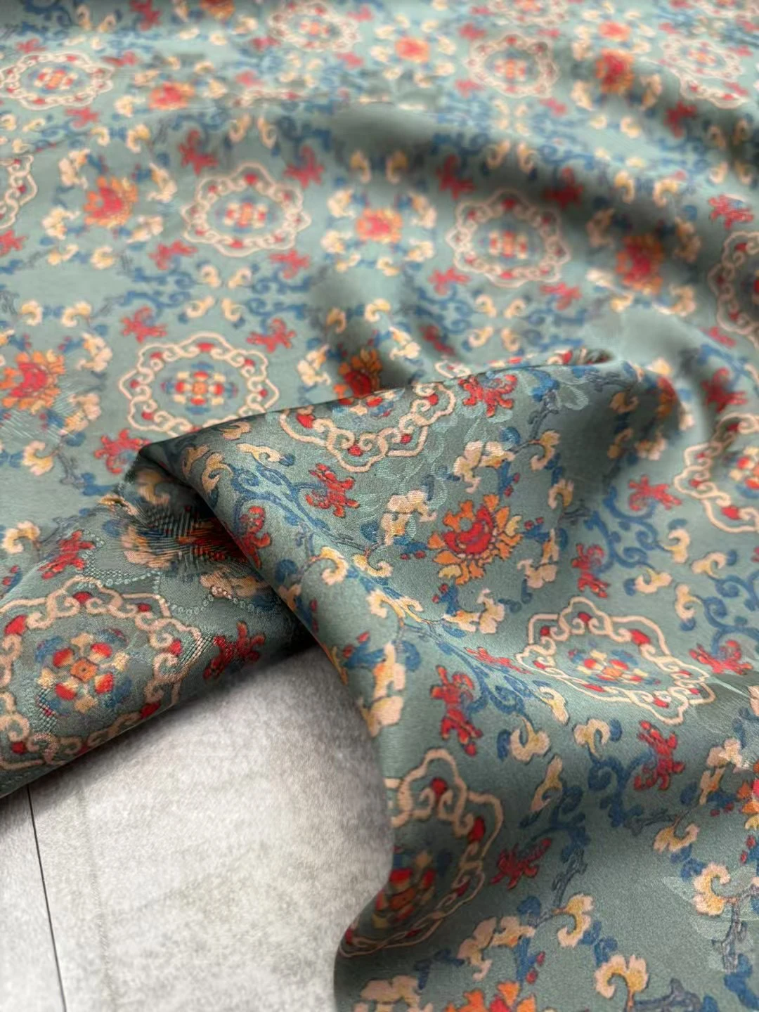 New 25momme Flower Rose Red Cloud Yarn Silk Fabric Dress Shirt Cheongsam Silk Clothing Fabric