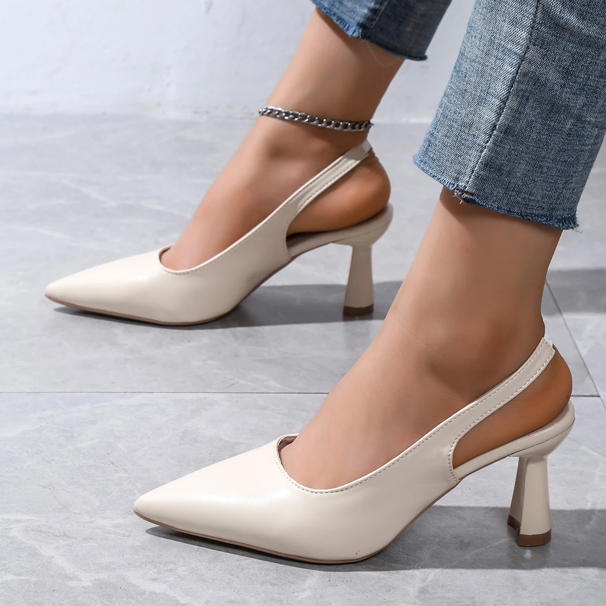 Thin Heel Baotou Sandals for Women 2023 New Versatile White Pointed Back Hollow Shallow Mouth Single Shoes for Women Mary Jane S