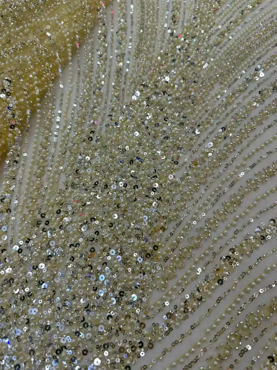 Nigerian 2025 New Beauty Gold Tulle Lace Fabrics With Heavy Beaded African Sequins French for Wedding