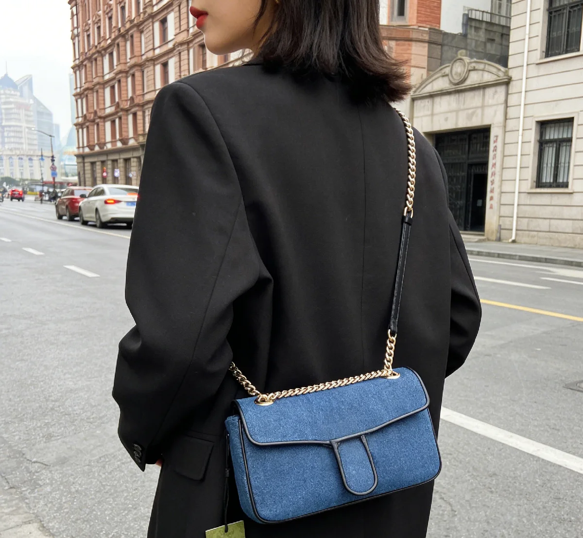 

Retro Chain Crossbody Bag Women's Fashion City Simple Style Leather Medium Square Bag Underarm Bag Fashion Element