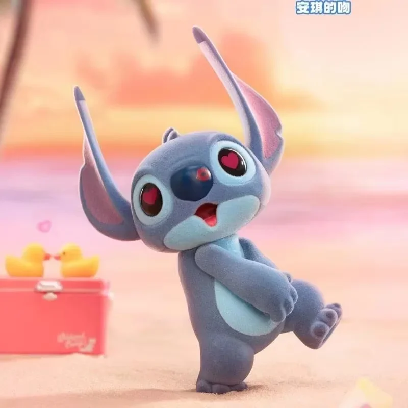 Caja ciega de la serie Disney Stitch Marvelous, coleccionable con licencia oficial, regalo de escritorio de cumpleaños artesanal de alta calidad para fanáticos